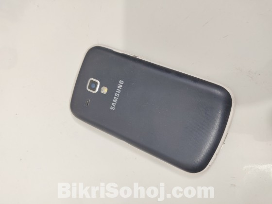 Samsung S dous GT-7562